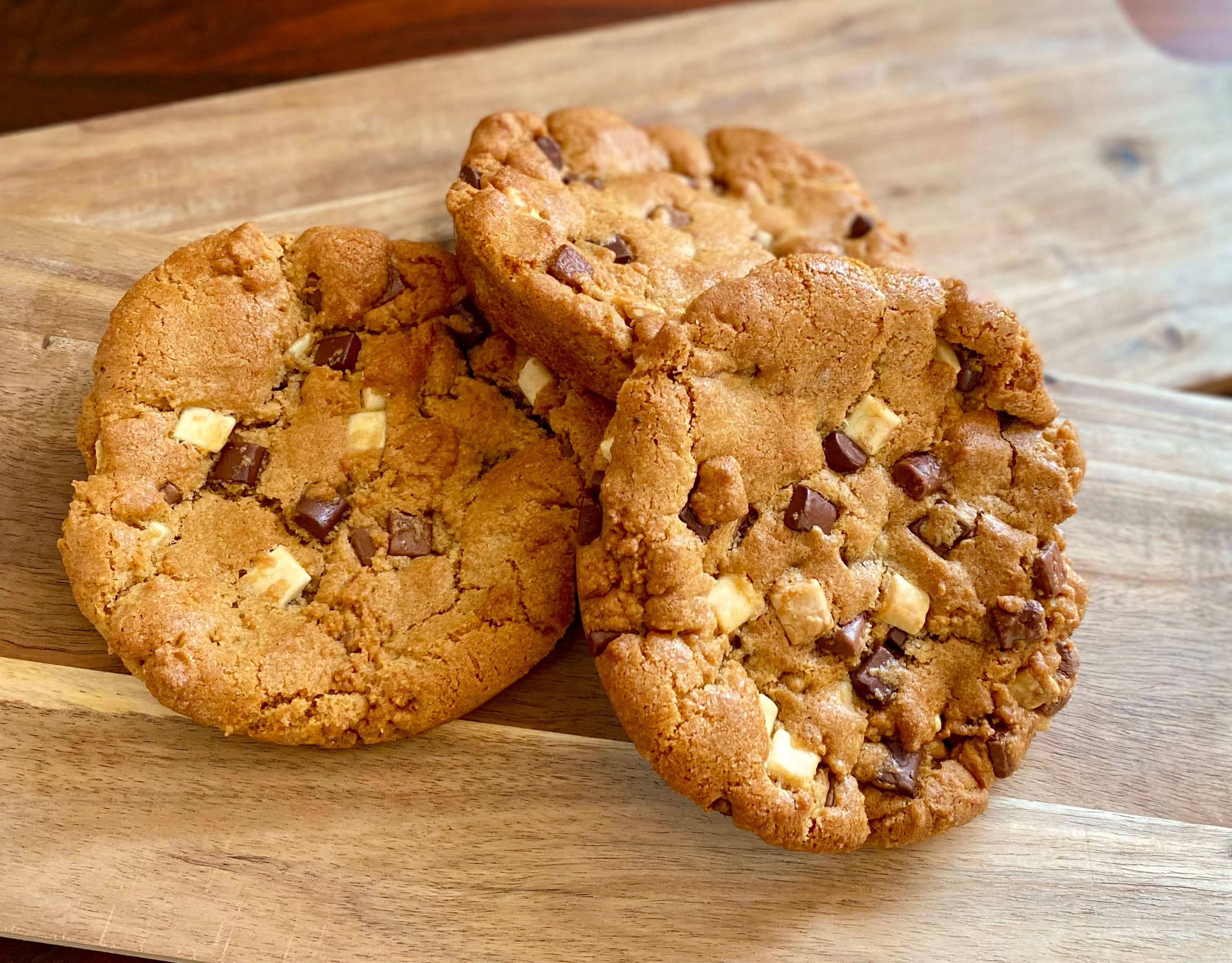 Luksus cookie med 3 x chokolade
